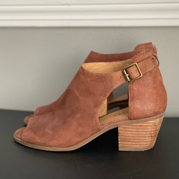Lucky Brand Shoes - Lucky Brand Booties Brown Leather Barimo Open Toe Sandal Low Heel Size 8